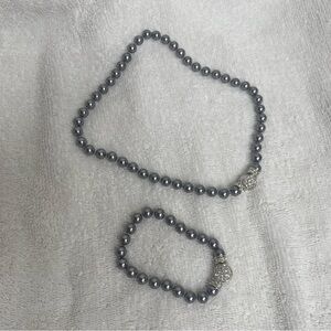 Nolan Miller Women Classic Gray Bling Snap Closure Faux Pearl Necklace Bracelet